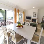 فيلة 812 Quinta Marina *
