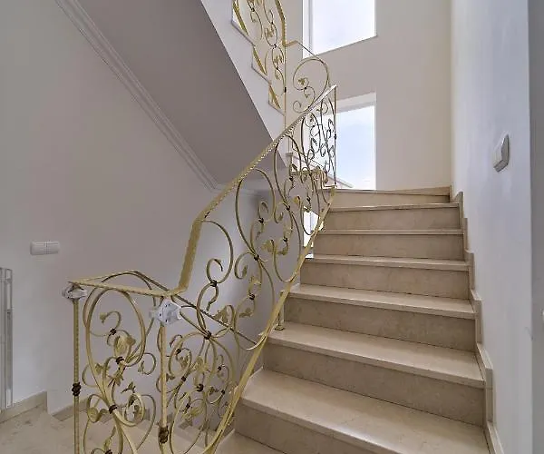 812 Quinta Marina Villa